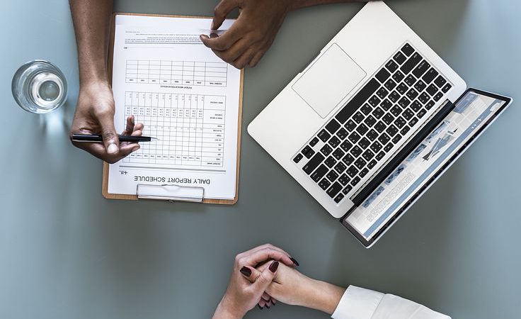 Preparaty dla dam – w jaki sposób je wybierać, żeby sobie nie zaszkodzić?